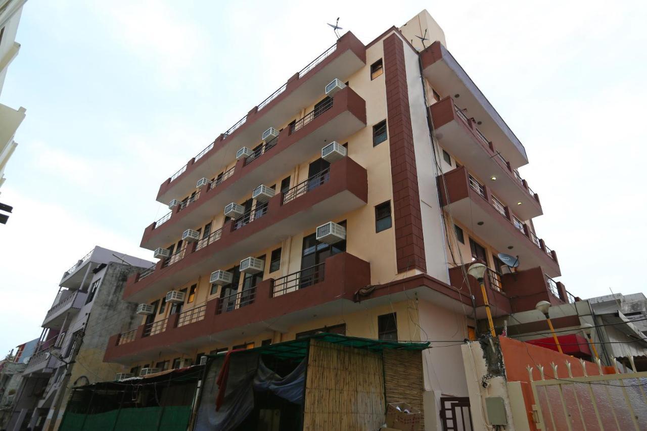 Oyo Flagship 14774 Sector 14 Gurgaon Hotell Exteriör bild